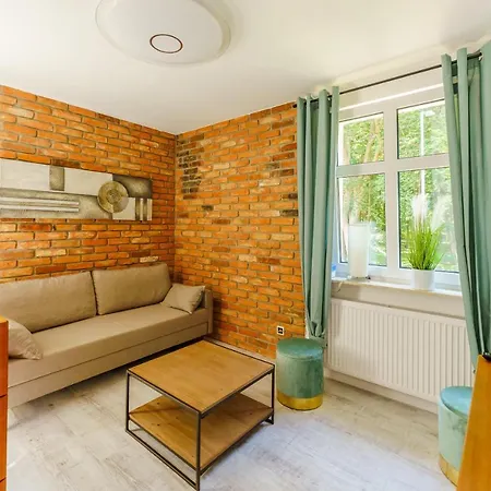 Отель Optima Przy Plazy Ul Wiosenna Колобжег